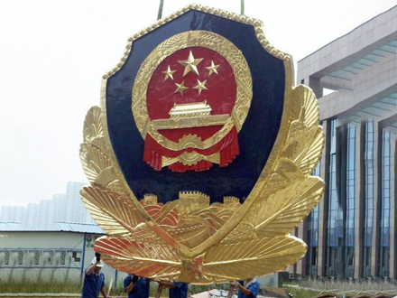 警徽定制的流行趋势